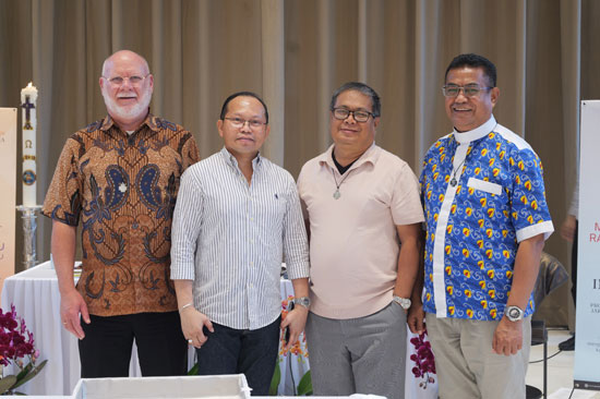 Accompaniment Indonesia. Chris Chaplin, MSC. Australian Province. MSC